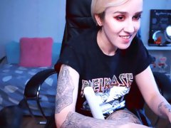 Nika streams on chaturbate with lovense lush, domi and hitachi, cumshow